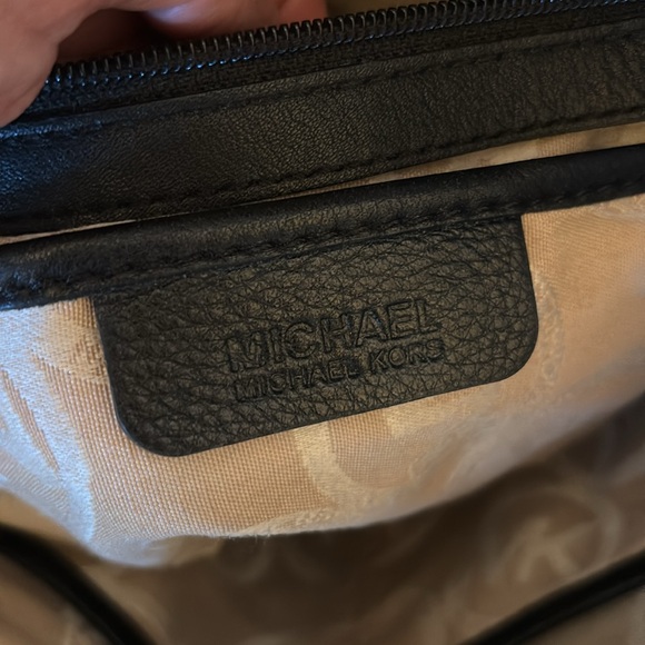 Michael Kors satchel - Picture 8 of 8